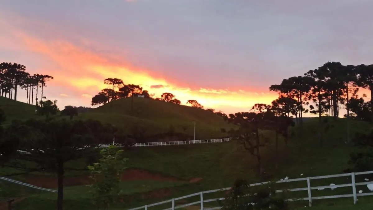 بيت للعطل فيلا Sitio Tio Jonas - Rancho Queimado - Casa Da Colina البرازيل